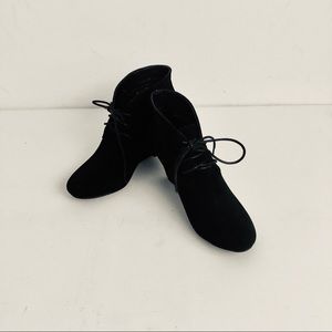 Beston Booties 6.5 Ankle Black Suede Wedge Lace Up